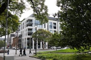 Councillors won’t rule out fountain donation from mayoral backer