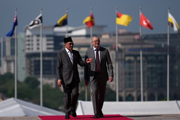 Minister signals bigger fuel reserves and trucking rule change to offset oil shocks Minister signals bigger fuel reserves and trucking rule change to offset oil shocks