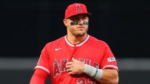 Mike Trout’s torrid Angels series vs Yankees ends in historic fashion after he blasts fifth home run