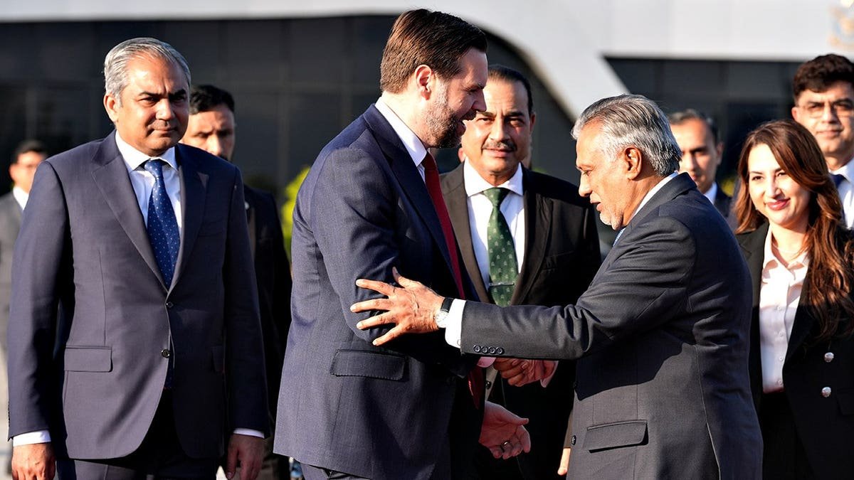 Vice President JD Vance shaking hands with Pakistani Deputy Prime Minister Mohammad Ishaq Dar in Islamabad