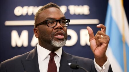 Chicago mayor links restaurant industry to ‘slavery’ as tipped wage fight intensifies