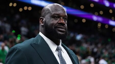 Shaquille O’Neal says he doesn’t text NBA players past or present because ‘they’re a–holes’