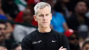 Basketball Hall of Famer Billy Donovan steps down as Bulls head coach after 6 seasons