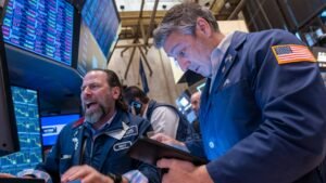 ETFs vs mutual funds in 2026: Which is right for your portfolio? ETFs vs mutual funds in 2026: Which is right for your portfolio?