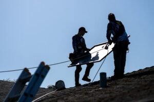 Power bill changes could undermine government incentives, clean energy groups say