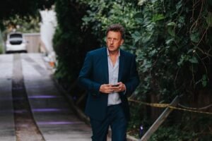 Goldman Sachs Australian boss Simon Rothery closes in on .3m Whale Beach reno