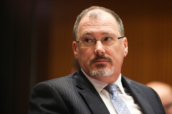 Iain Anderson says the National Student Ombudsman’s office has been flooded with complaints that could be dealt with by the universities but students “don’t feel safe”.