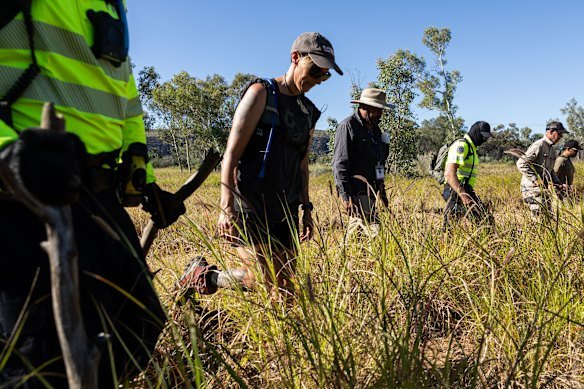 Members of the Northern Territory Police and emergency services volunteers during the search for missing five-year-old Sharon Granites.