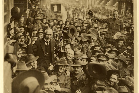 A 1919 photo of prime minister Billy Hughes with Australian soldiers.