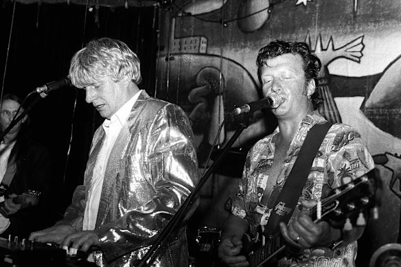 Mental as Anything performing at the Hoey.