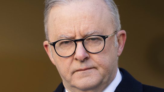 Prime Minister Anthony Albanese opposes a total ban on online gambling advertising.