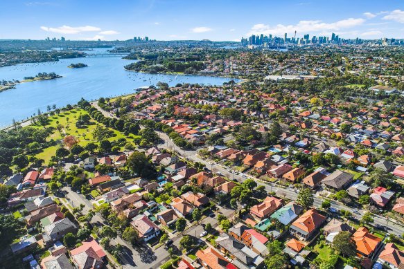Population growth varies widely across Sydney’s suburbs. 