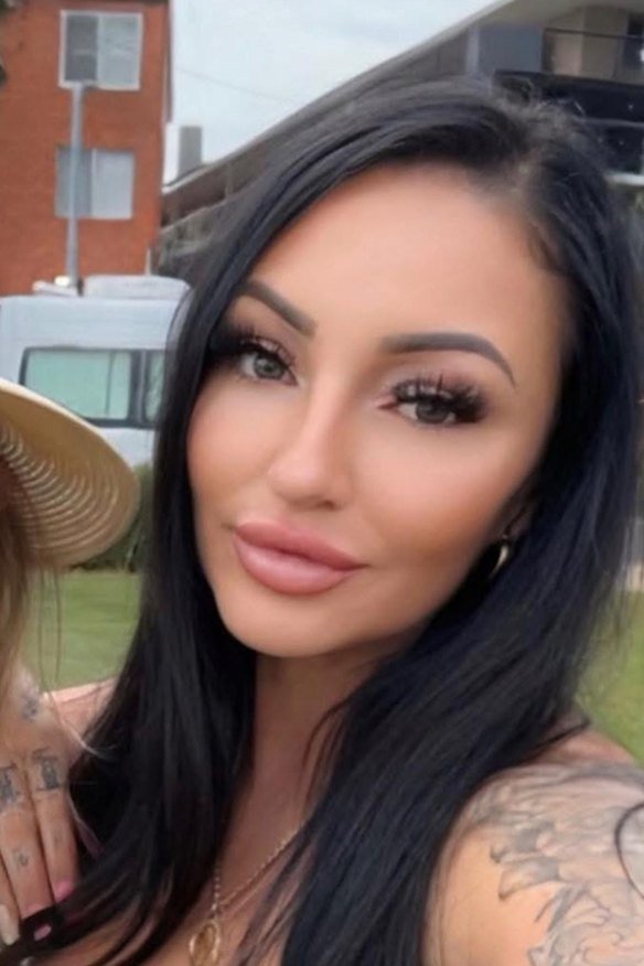 Carrissa Scholten, Tiffani’s mother.