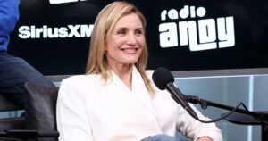 Take Notes! Cameron Diaz’s Cuffed Jeans Are a Clever (And Chic) Spring Outfit Hack Take Notes! Cameron Diaz’s Cuffed Jeans Are a Clever (And Chic) Spring Outfit Hack