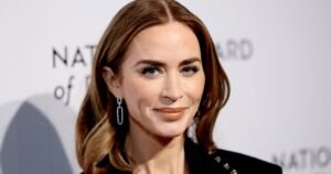 Emily Blunt’s Frizz-Free Curls Are Due to a  Hair Oil Amazon Shoppers Call ‘Amazingly Good’