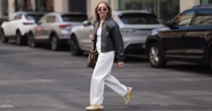 They Said It, Not Us! Reviewers Swear by These Rich Mom Sneakers for Long Walks and Travel Days