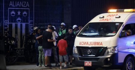 Peruvian Health Ministry Claims At Least 60 Injured, 1 Dead, in Soccer Stadium Collapse