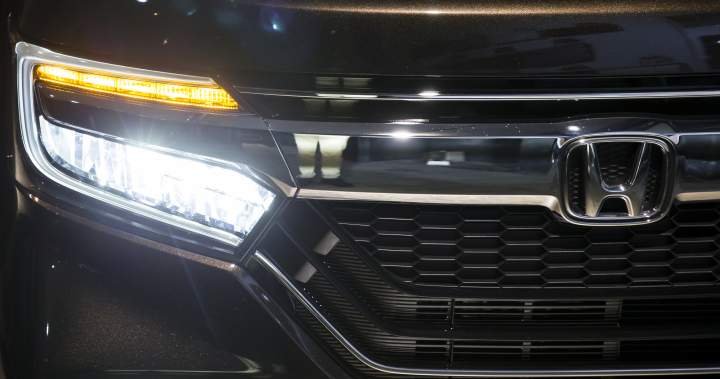 ‘They’re intense’: Transport Canada seeks feedback on bright vehicle headlights ‘They’re intense’: Transport Canada seeks feedback on bright vehicle headlights