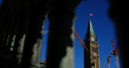 Peace Tower to temporarily lose iconic green colour due to new copper roof Peace Tower to temporarily lose iconic green colour due to new copper roof
