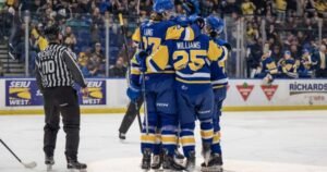 Saskatoon Blades prepare to take on Prince Albert Raiders in rivalry series