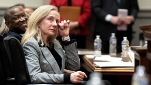 WATCH: Spanberger knocked for ‘bait and switch’ hypocrisy as popularity plummets amid redistricting fiasco WATCH: Spanberger knocked for ‘bait and switch’ hypocrisy as popularity plummets amid redistricting fiasco