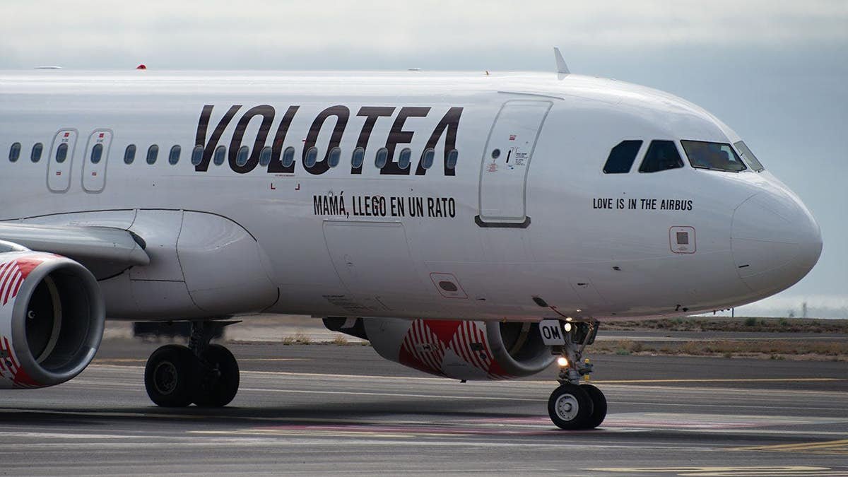 Volotea airplane