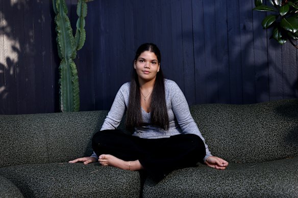 Frankie has had enough of bad manners. 