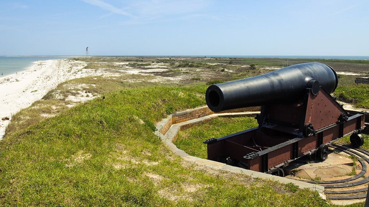 The lone surviving 100 ponder canon facing the shore at Fort Massachusetts on West Ship Island
