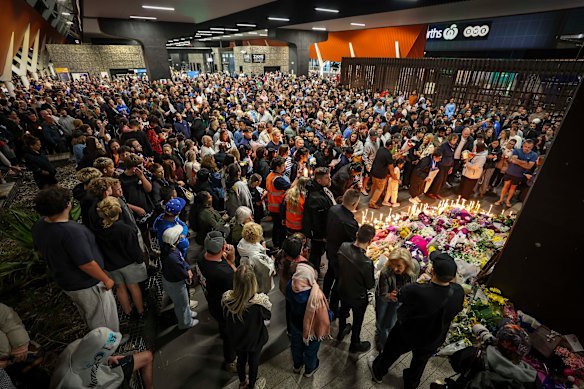 An estimated 3000 people attended the vigil held in Aidan Becker’s memory.