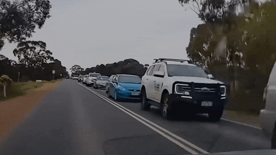 Thornhill Park traffic GIF 