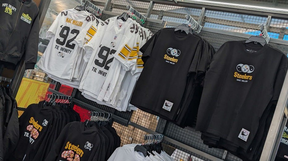 Steelers merchandise at 2026 NFL Draft