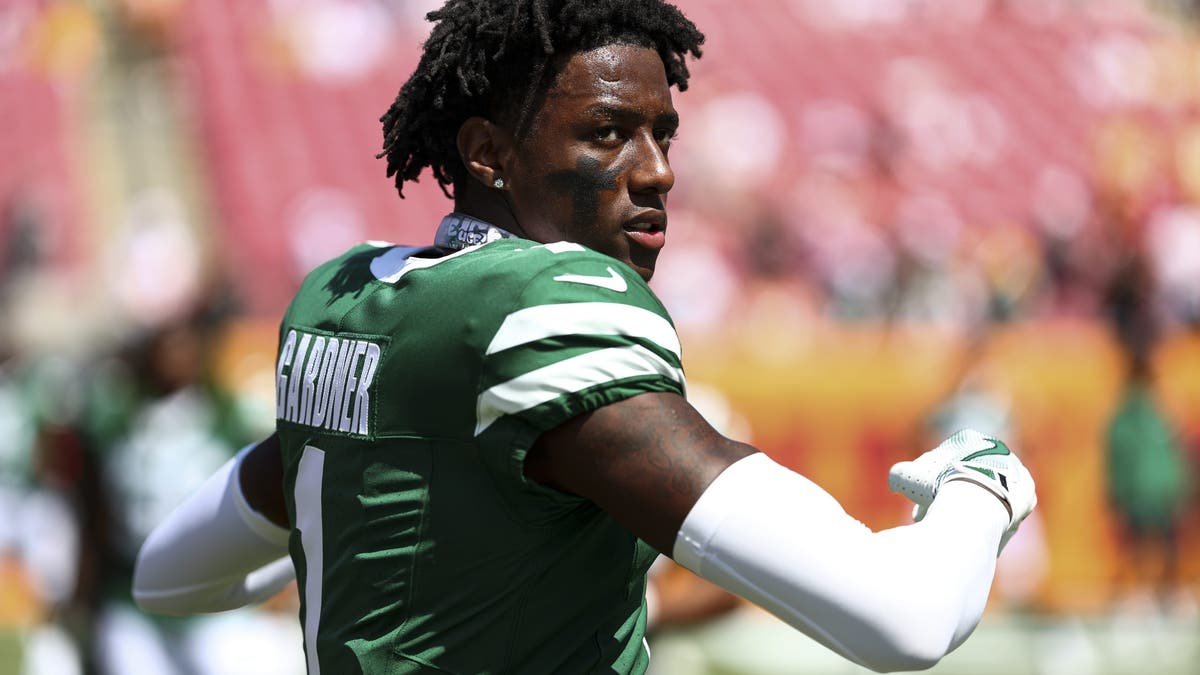 Sauce Gardner and Garrett Wilson were the 2022 Defensive and Offensive Rookie of the Year winners. (Photo by Kevin Sabitus/Getty Images)