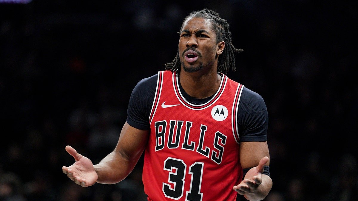 Jaden Ivey looks confused