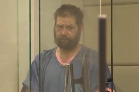Portland creep yelled ‘Honey, I’m here’ before attempting to rape mom while she held baby in home invasion: cops Portland creep yelled ‘Honey, I’m here’ before attempting to rape mom while she held baby in home invasion: cops