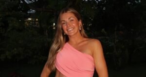 The Best Celebrity Bump-Baring Maternity Looks: Rihanna, Lindsay Arnold and More