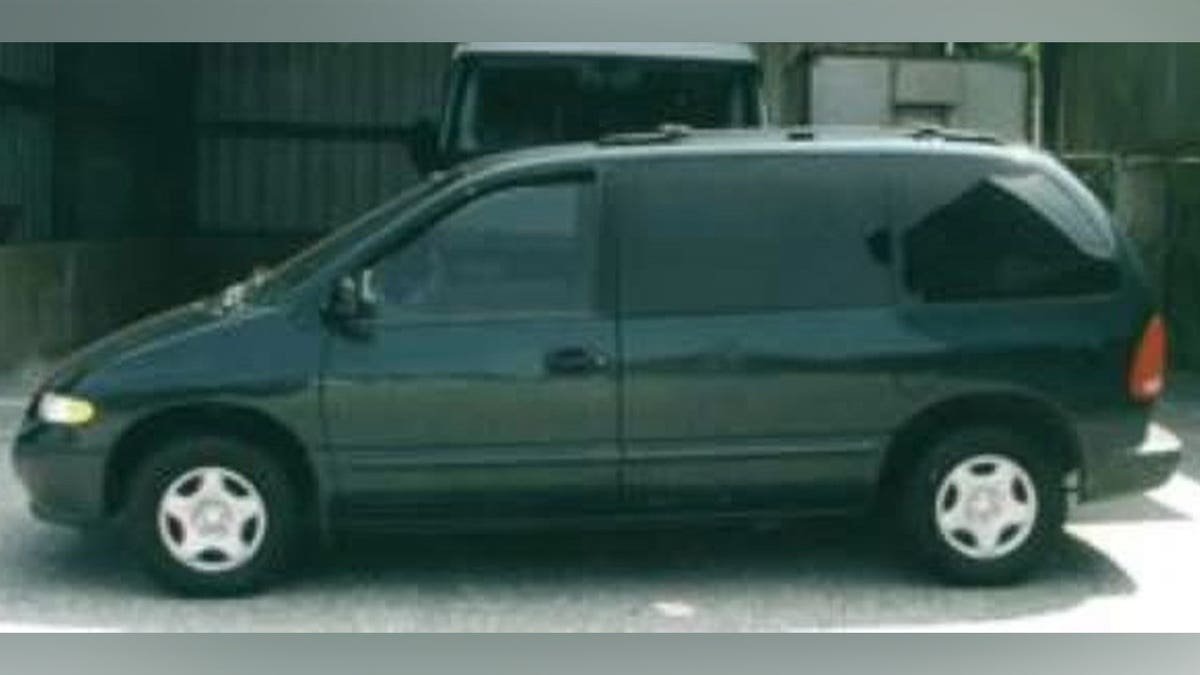 Michelle Rust's abandoned green 1998 Dodge Caravan