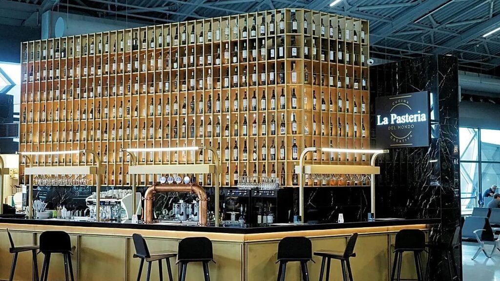 Should airports serve alcohol before morning flights?