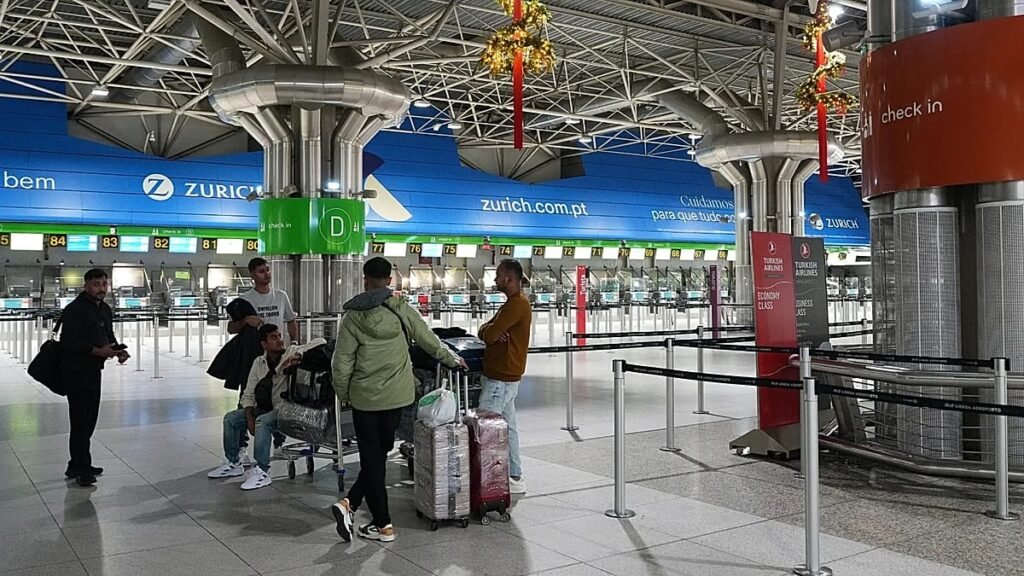 48 more police officers deployed to Lisbon airport from Friday 48 more police officers deployed to Lisbon airport from Friday