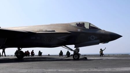 F-35 jets arrive in Poland to bolster NATO’s eastern flank F-35 jets arrive in Poland to bolster NATO’s eastern flank