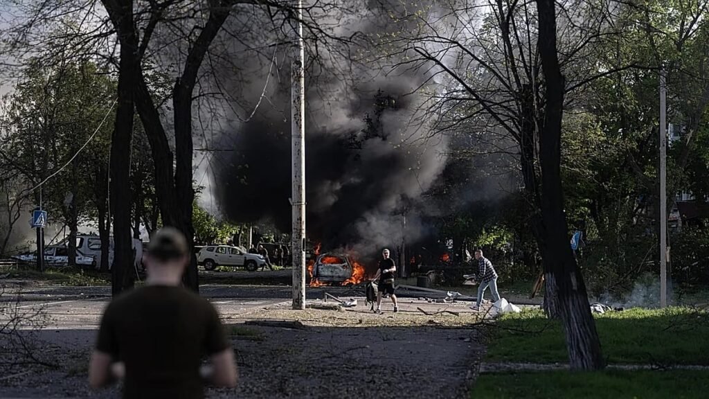 Ukraine says Russia broke unilateral ceasefire with air strikes