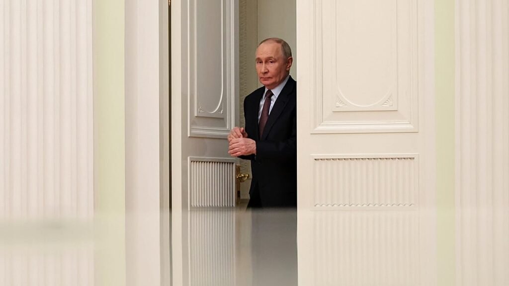 After 20 rounds of sanctions, the EU sees cracks in Russia’s economy