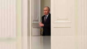 After 20 rounds of sanctions, the EU sees cracks in Russia’s economy