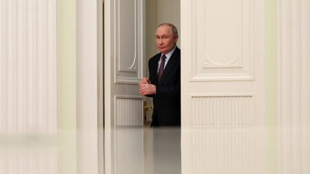 After 20 rounds of sanctions, the EU sees cracks in Russia’s economy