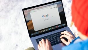 How to get Euronews displayed as a favourite source on Google