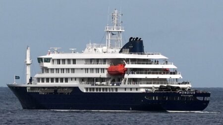 Cruise booking demand stays strong despite onboard illness outbreaks Cruise booking demand stays strong despite onboard illness outbreaks