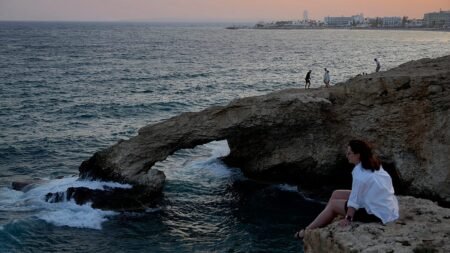 Tourist traffic in Cyprus down 30-40% but with signs of recovery