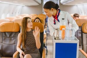 Flight attendants plead with passengers to stop this disturbing habit on planes: ‘It’s insane’ Flight attendants plead with passengers to stop this disturbing habit on planes: ‘It’s insane’