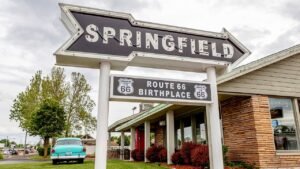 Classic cars, packed streets as Springfield erupts for Route 66 celebration, drawing national attention