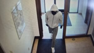 Two Kentucky bank employees shot and killed during robbery, police hunting suspect