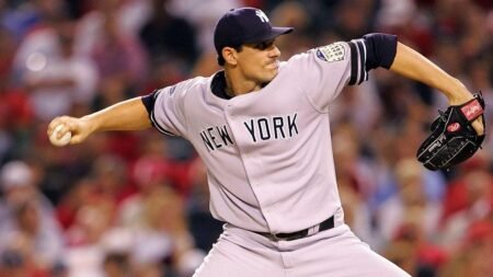 Ex-MLB pitcher accused of ‘controlling behavior’ in ugly divorce battle amid numerous 911 calls to home